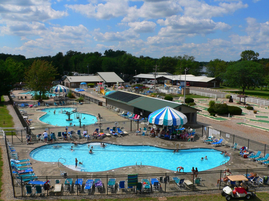 Yogi Bear's Jellystone Park Camp Resort at Barton Lake