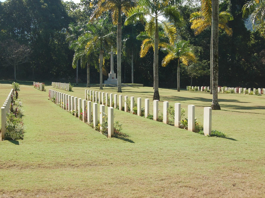 Taiping War Cemetery景点图片