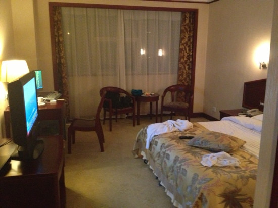 桔子酒店(贵阳大十字民生路好吃街店)主图