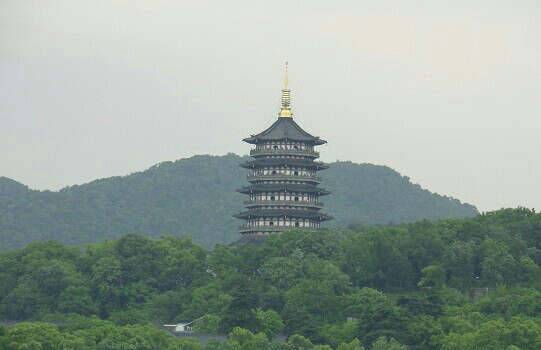 雷峰塔景点图片