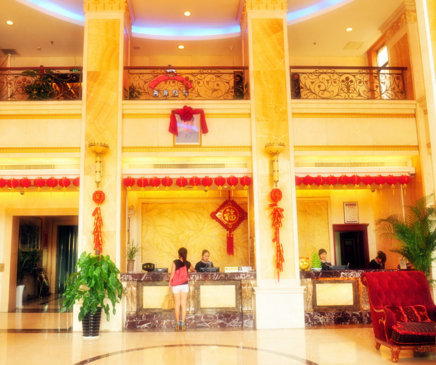 枫丹白露大酒店主图