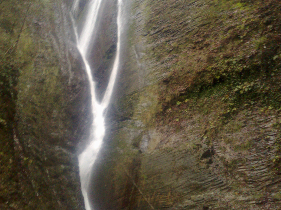 Orekhovsky waterfall景点图片