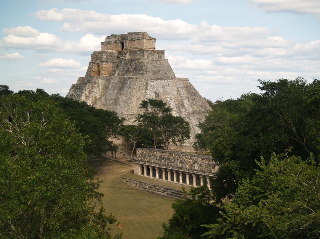 Portal Maya Day Tours-巴利亚多利德必去景点
