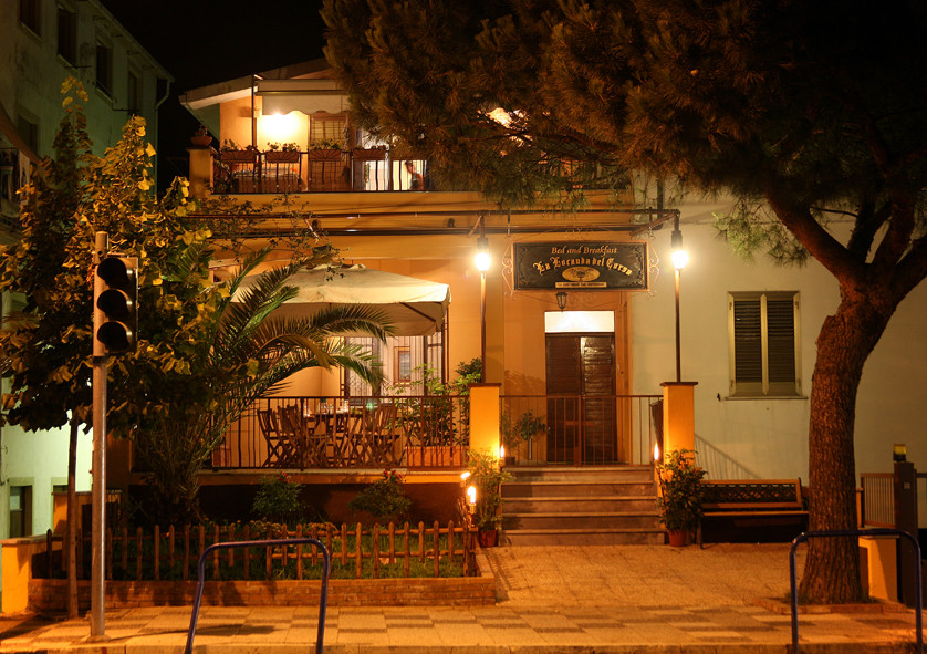 Tortora Marina酒店住宿-B&B La locanda del Corso