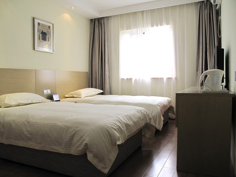 广纳假日酒店主图