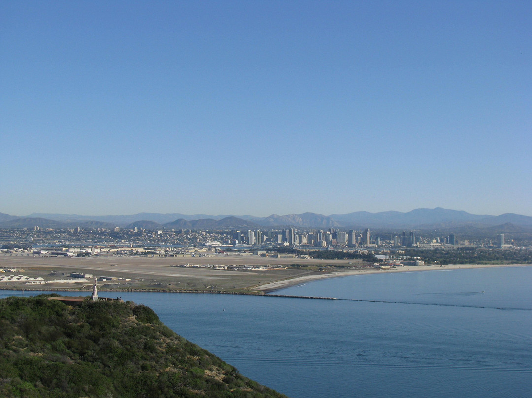 卡布里欧国家纪念碑-圣地亚哥必去景点