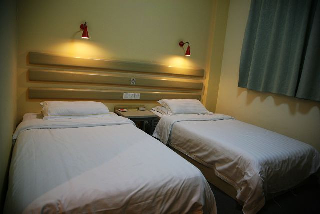 都市易家快捷酒店主图