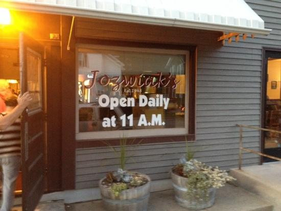 Menominee餐馆和美食-Jozwiak's Bar & Grill