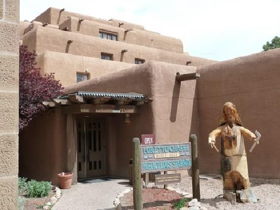 拉瑞多教堂-圣菲必去景点