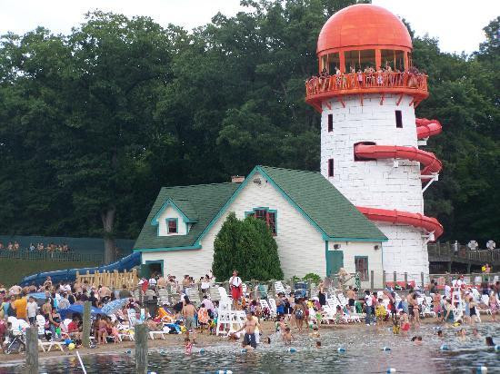 Lake Compounce Amusement & Water Park-布里斯托尔必去景点