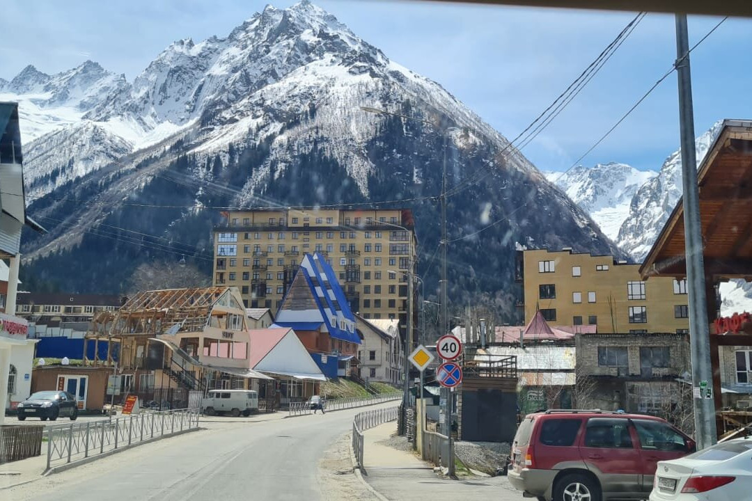 Dombai Ski Resort景点图片
