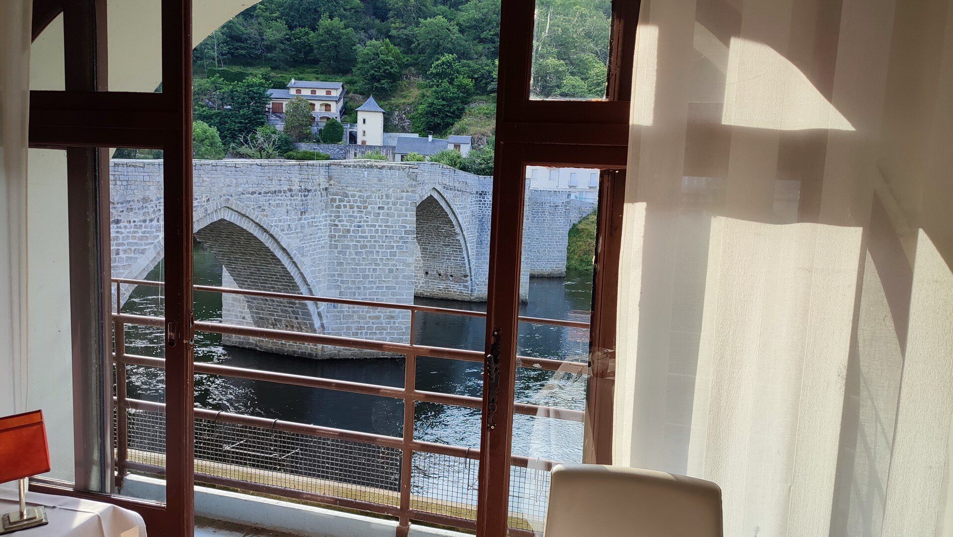 Hotel La Riviere-餐饮
