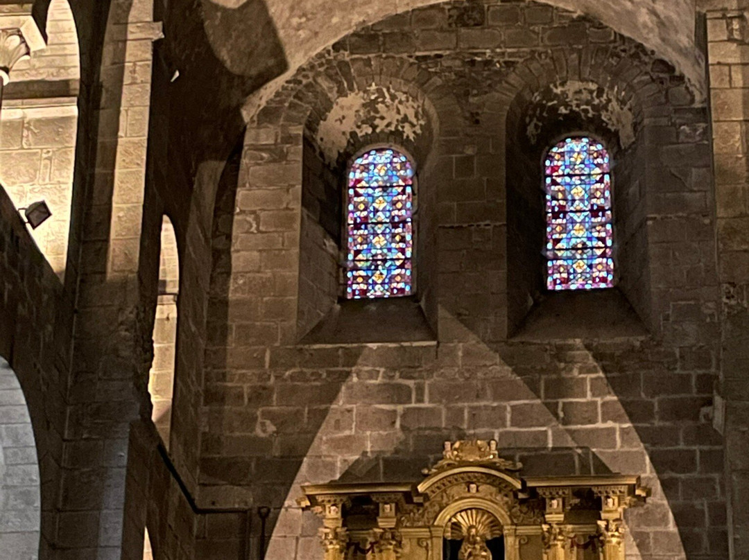 Basilique Notre-Dame d'Orcival-Orcival必去景点
