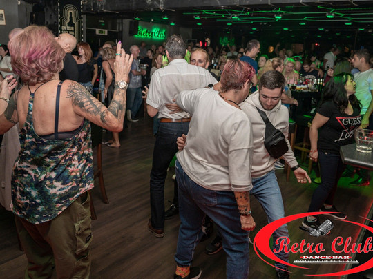 Retro Club-瓦尔纳必去景点