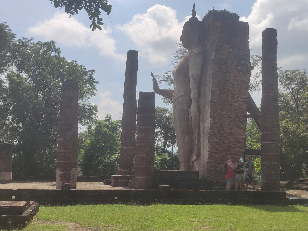 Wat Saphan Hin-素可泰必去景点