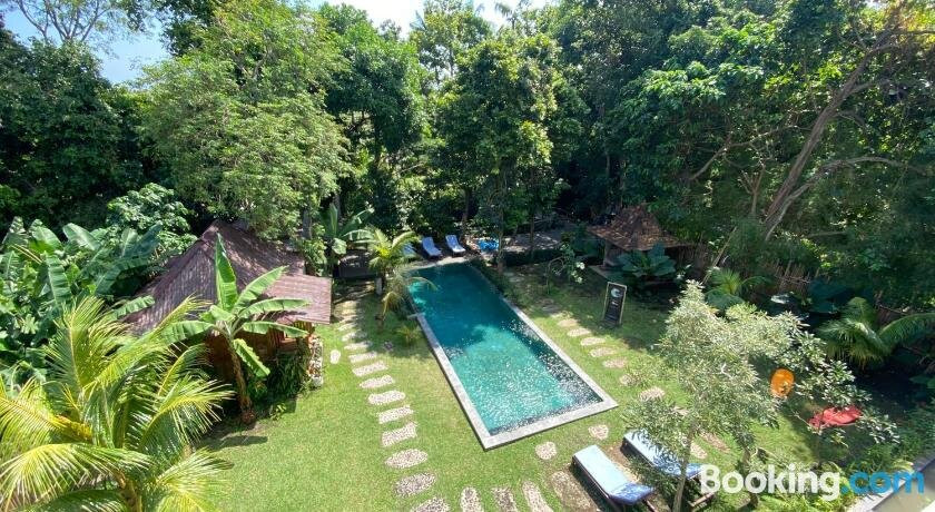 Maha Mustika Beach Inn