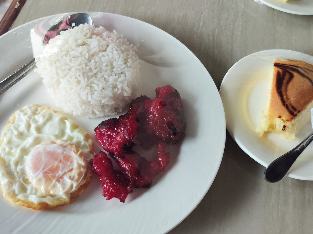 Tessla Beach Resort主图