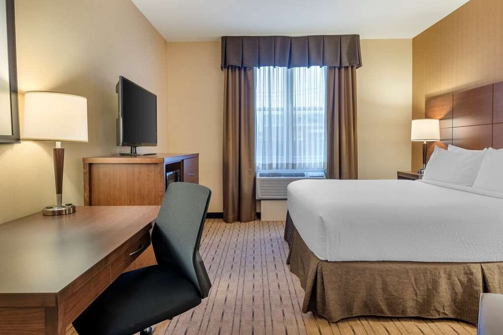 Best Western Plus Bathurst Hotel & Suites主图