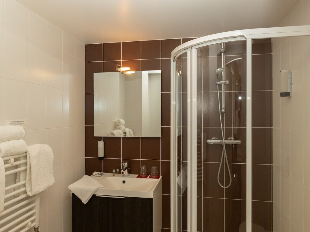 Auberge Le Prieure Des Gourmands主图