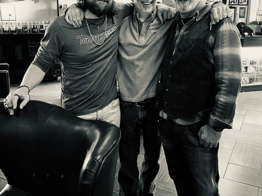 Smitty's Cigar & Tobacco-盖恩斯维尔必去景点