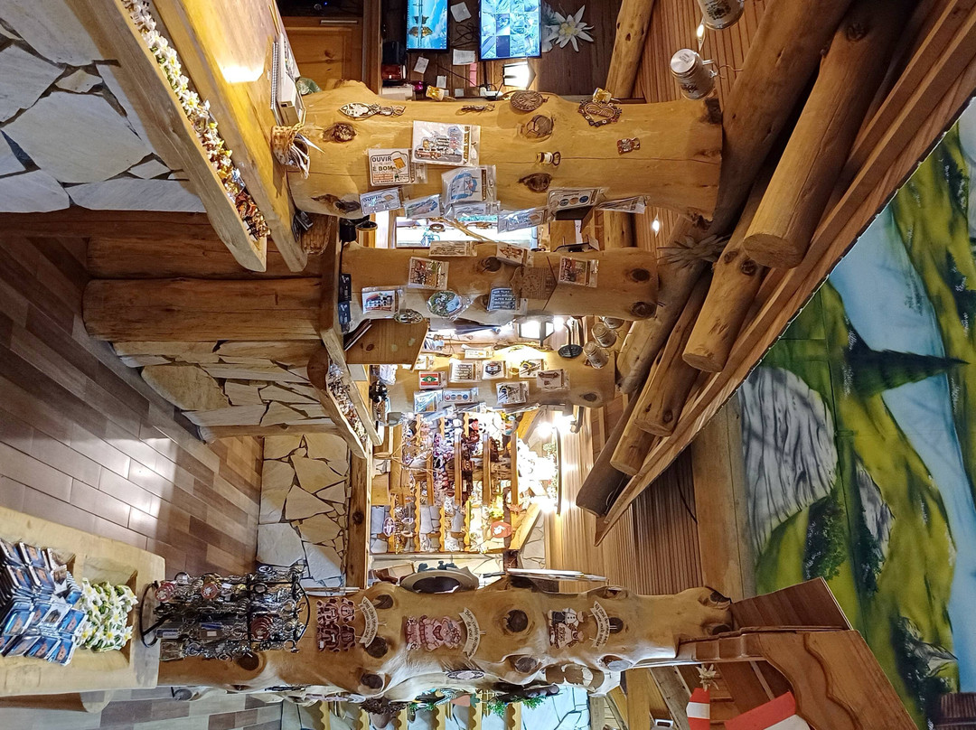 Igreja Matriz Nossa Senhora do Perpetuo Socorro-Treze Tilias必去景点