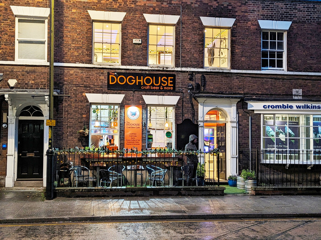 The Doghouse景点图片