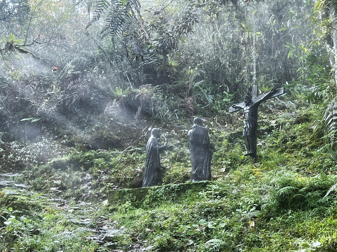 Sendero Santuario Virgen Del Coro-Zetaquira必去景点