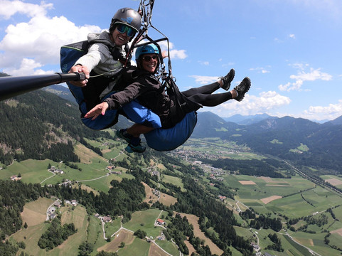 Airtime Austria - Professional Tandem Paragliding-林兹必去景点