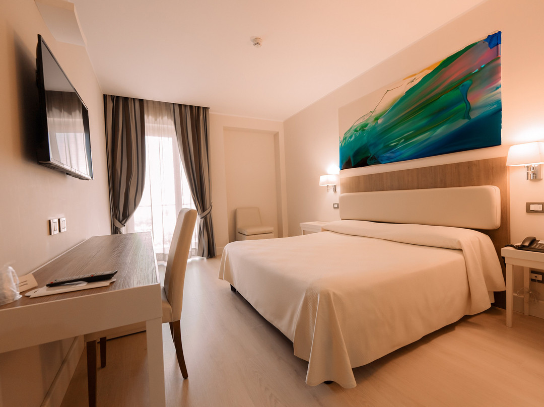 Hotel Mirasole International主图