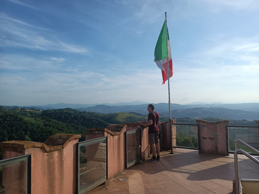 Castello di Guiglia-Guiglia必去景点