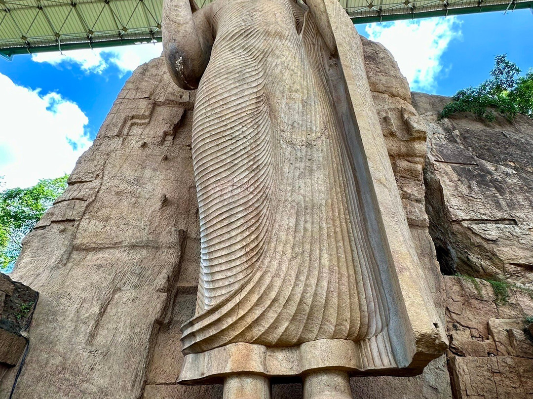 Avukana Buddha Statue-Kekirawa必去景点