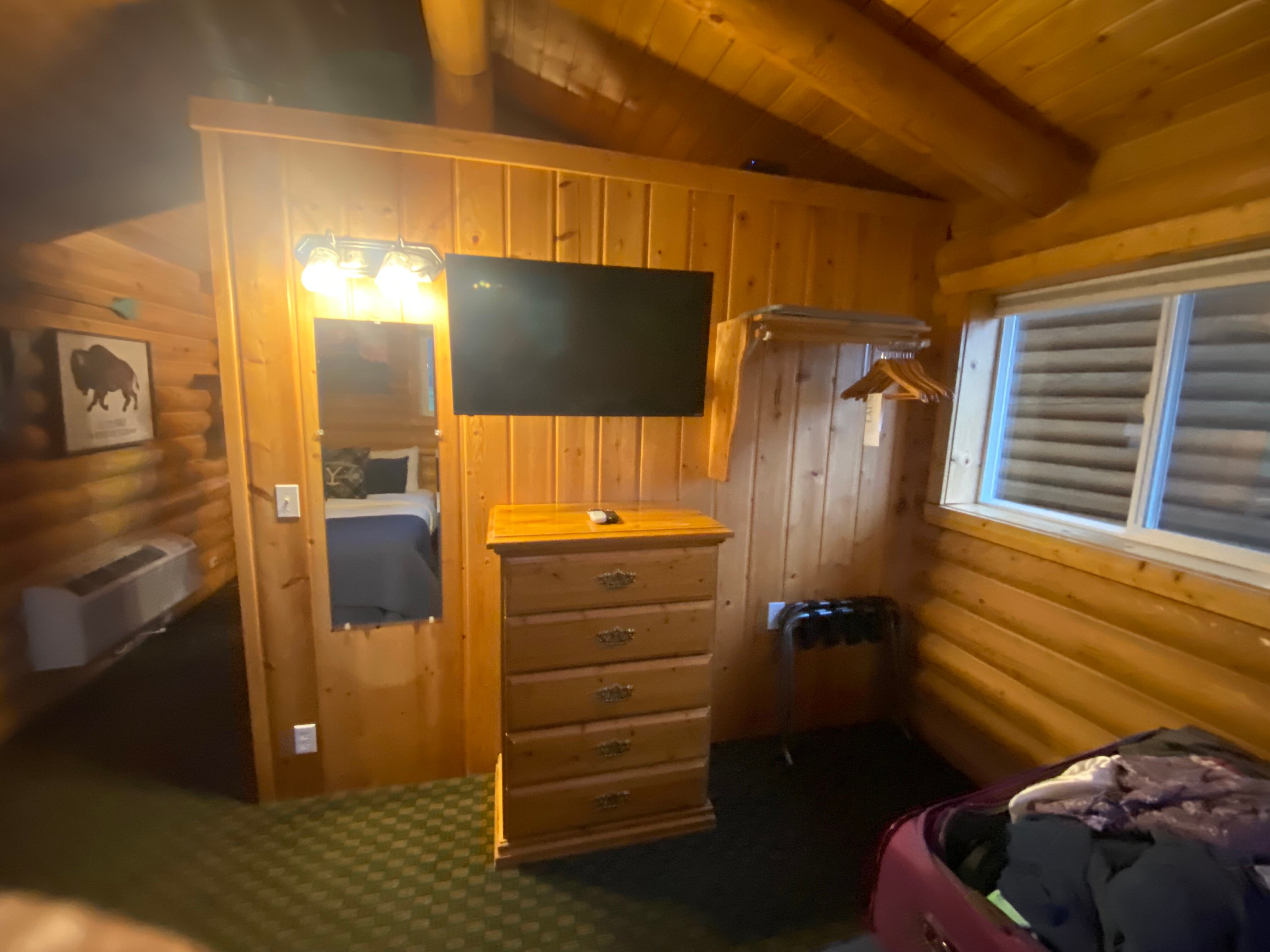 溪边小屋旅馆-客卧