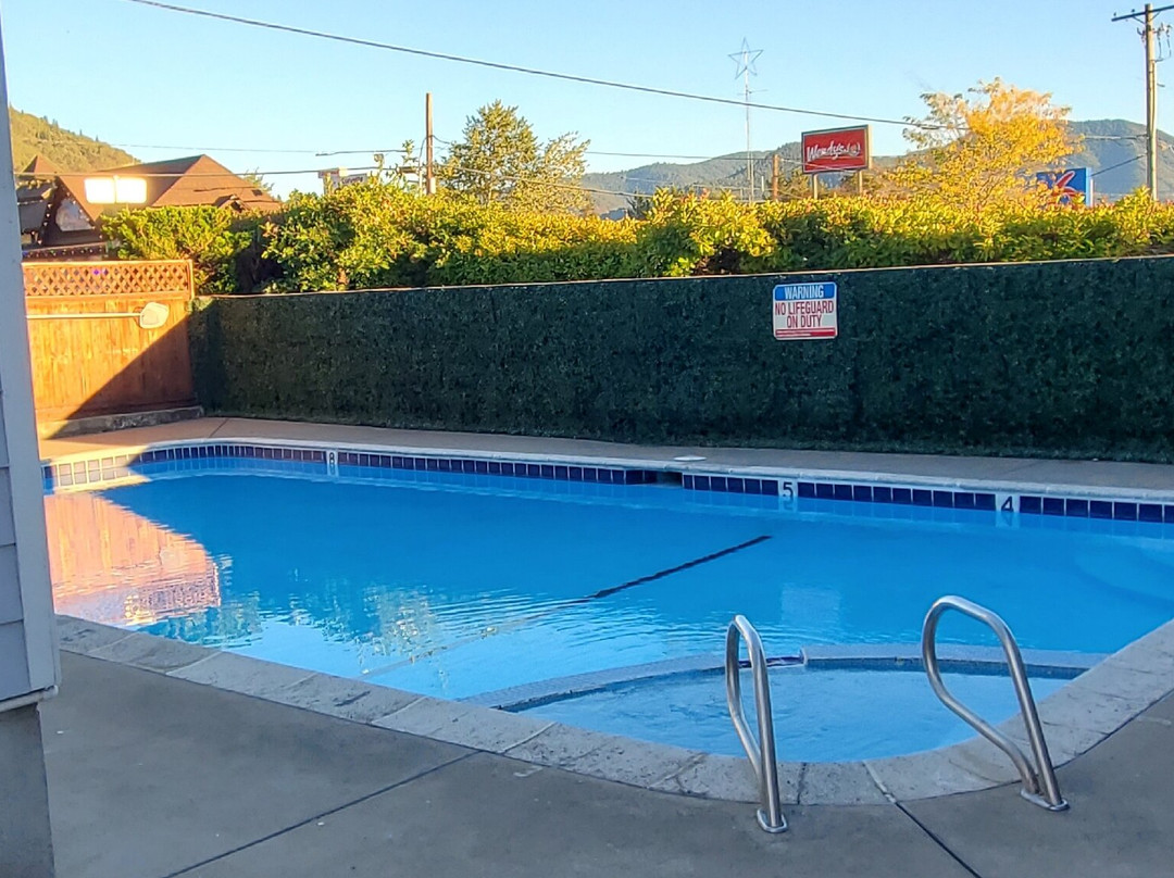 Red Lion Inn & Suites Grants Pass主图