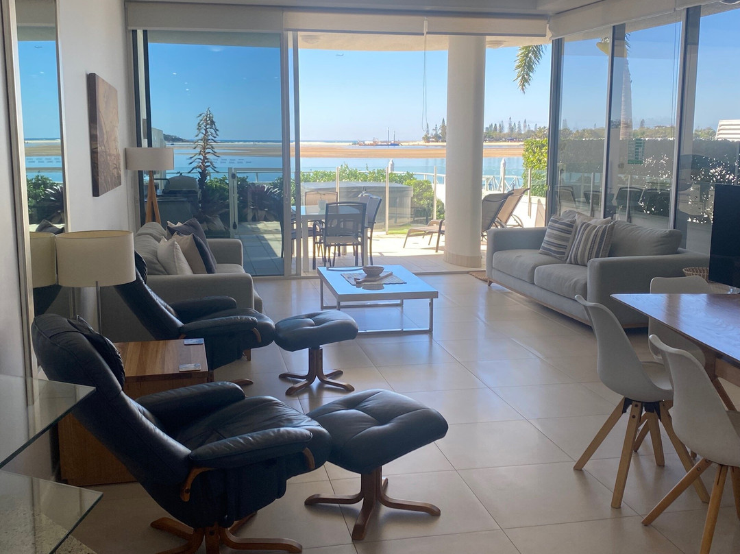 Waves Maroochy River主图