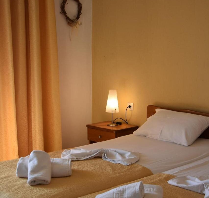 Polizotou Rooms