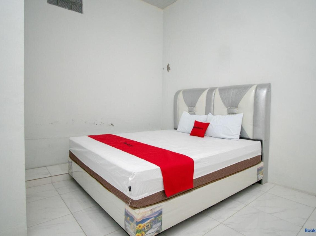 RedDoorz Syariah Near Danau Lut Tawar Takengon 2