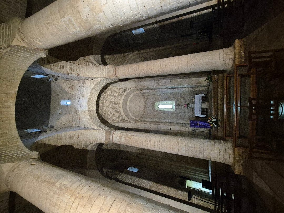 Abbazia di San Vittore delle Chiuse-Genga必去景点