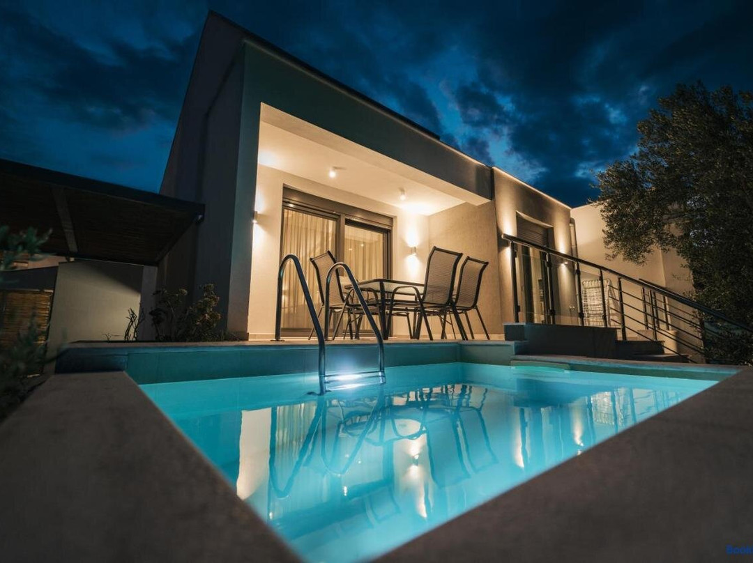 Octo Villas Complex