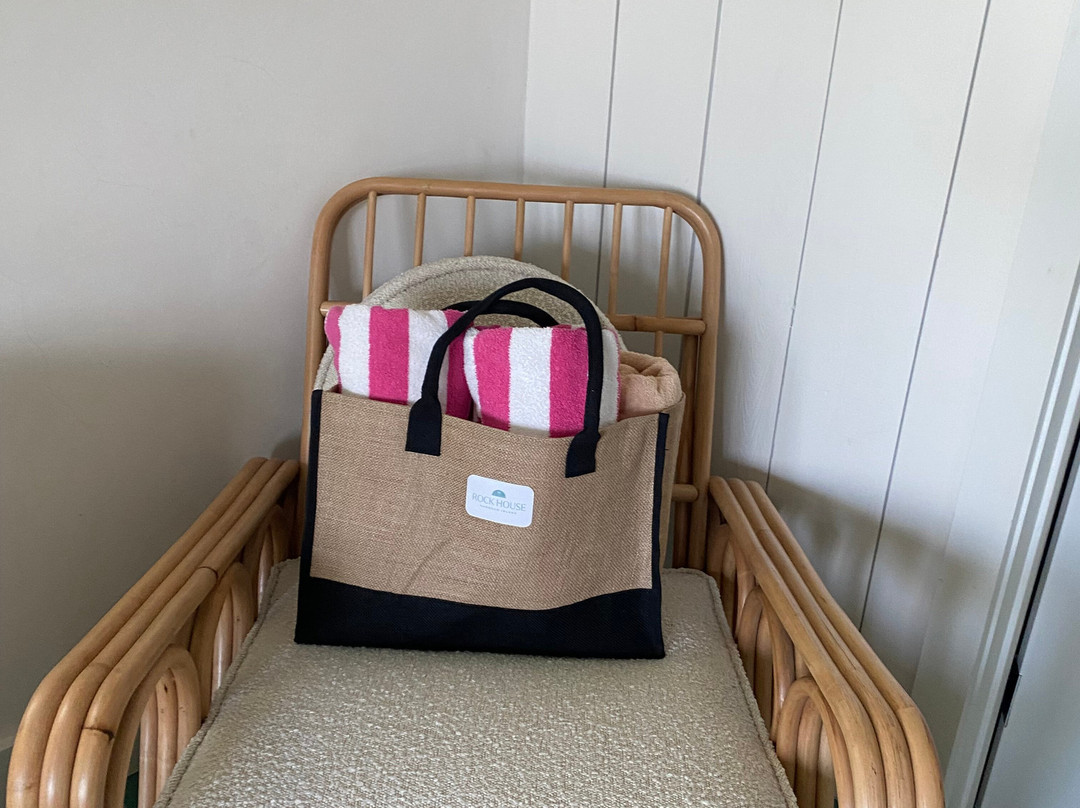 海港岛洛克度假酒店主图