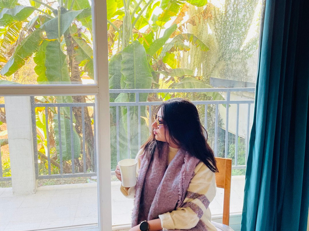 Divine By The Lake Hill主图