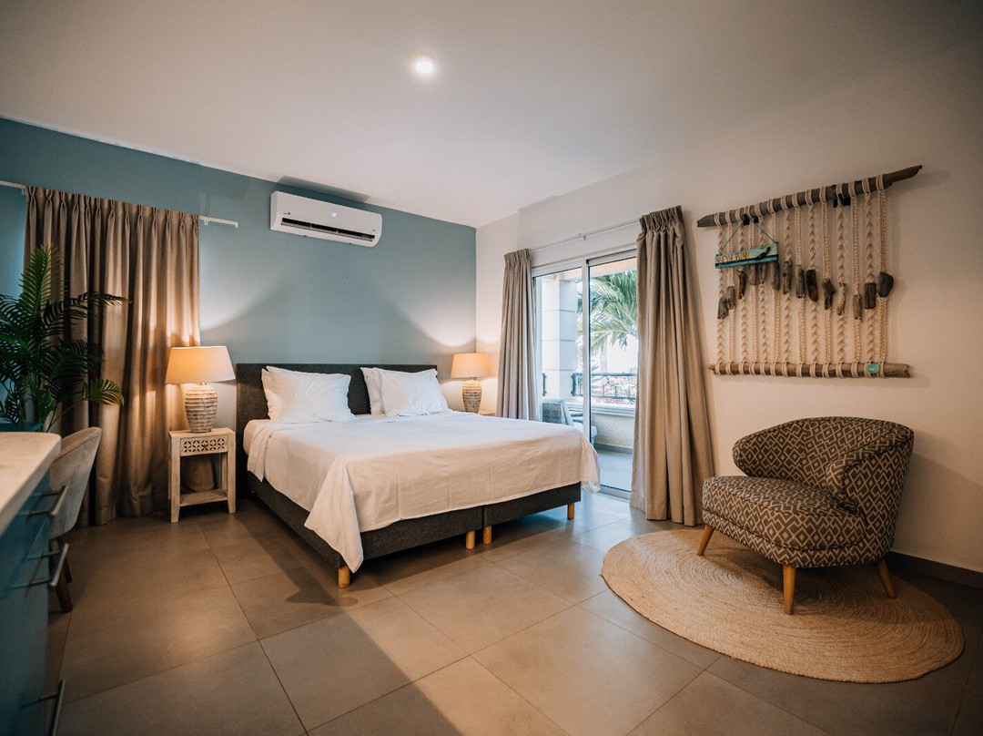 The Bellafonte - Luxury Oceanfront Hotel主图