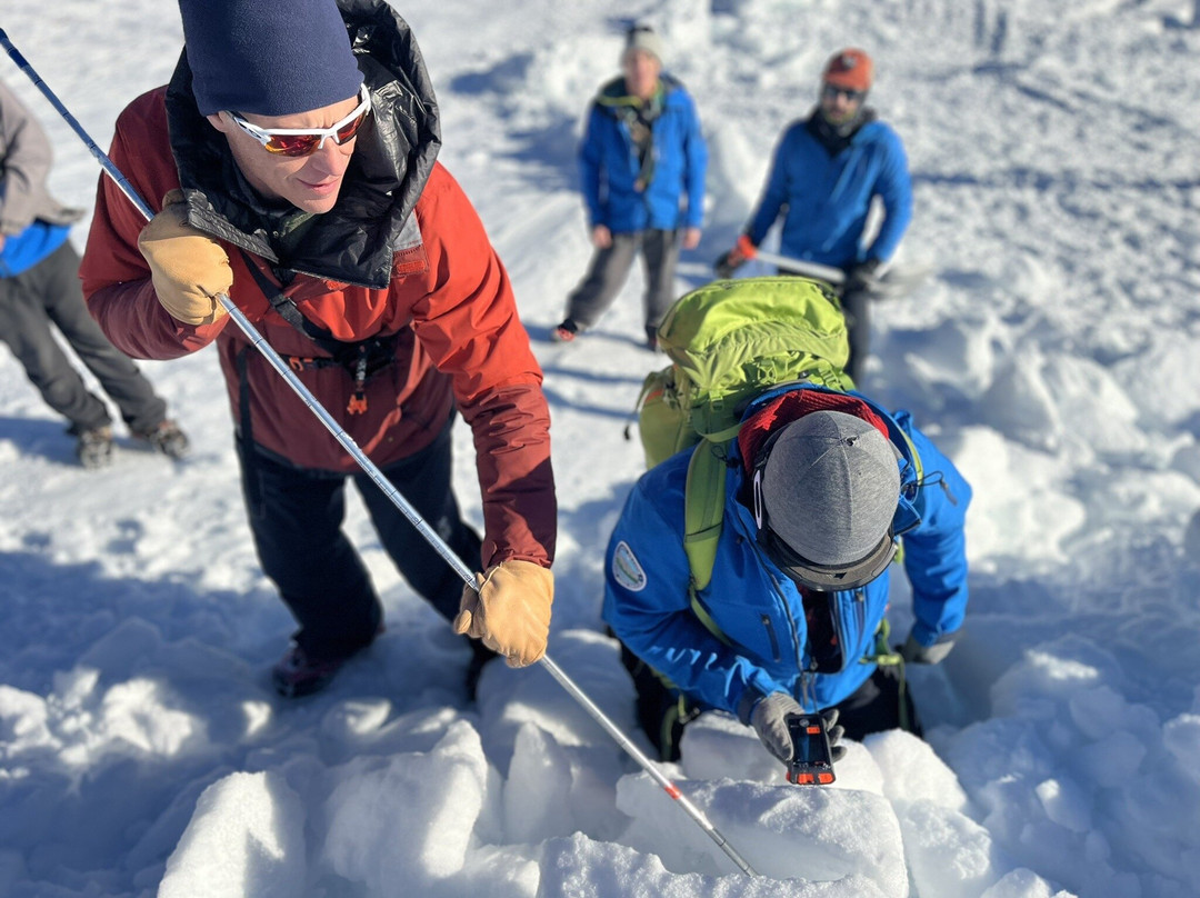 Northeast Mountaineering - Day Tours景点图片