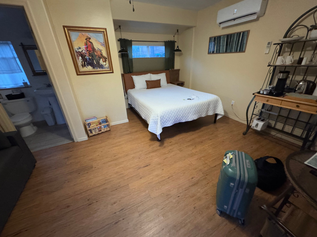 Mile High Ranch主图