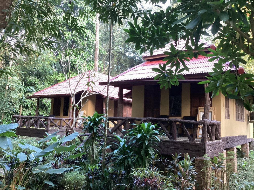 艺术河景旅馆-客卧