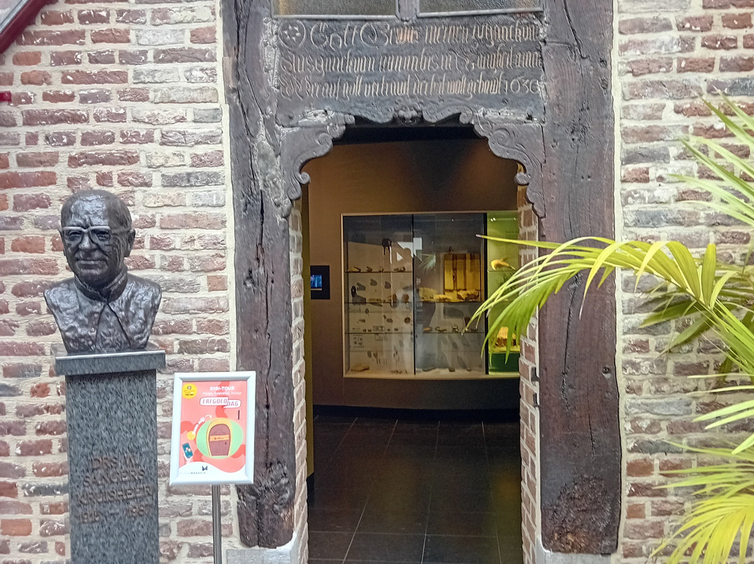 Archeological museum and apothecary景点图片