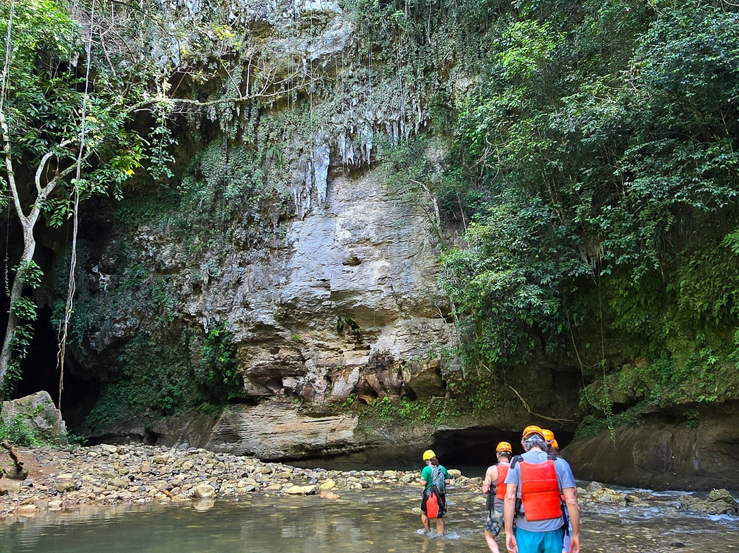 Batey Adventures景点图片