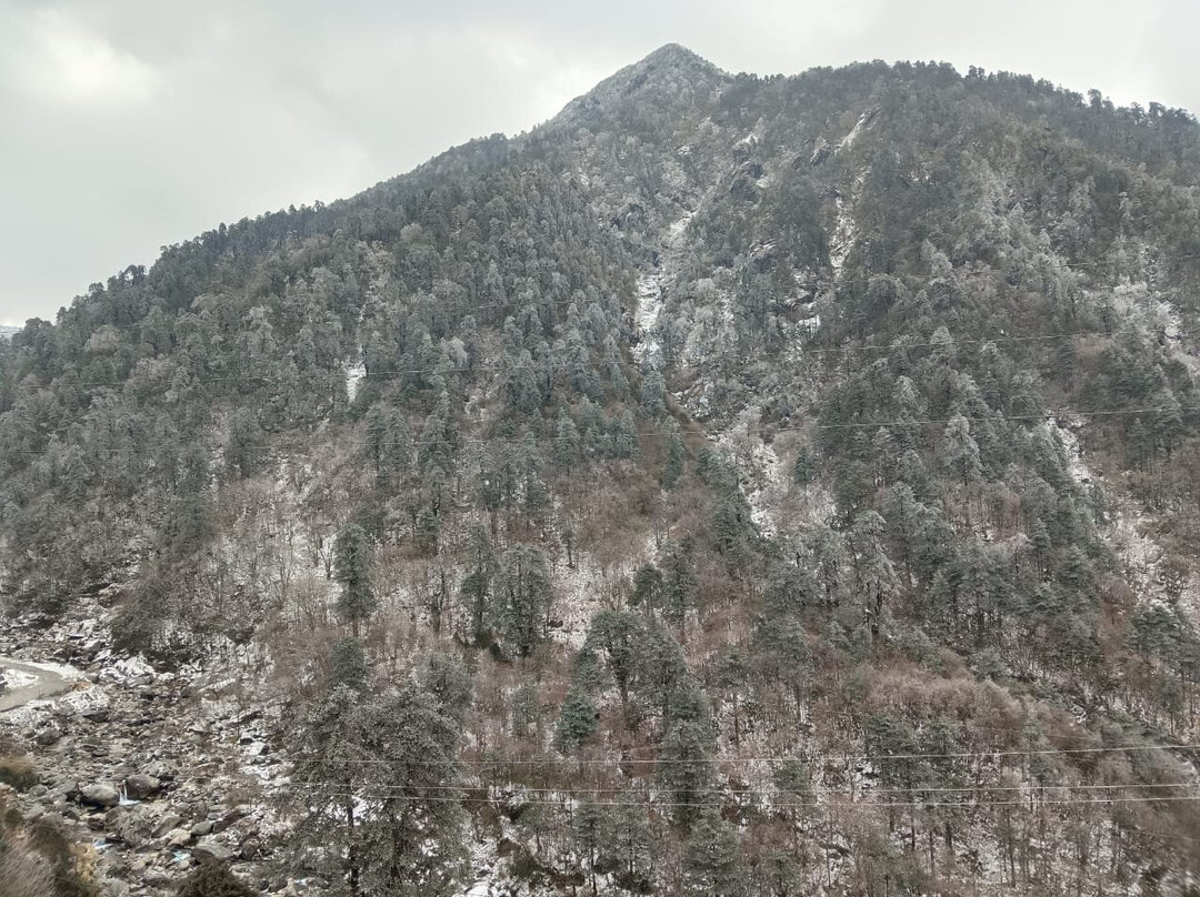 Monk and Mountains Holiday景点图片
