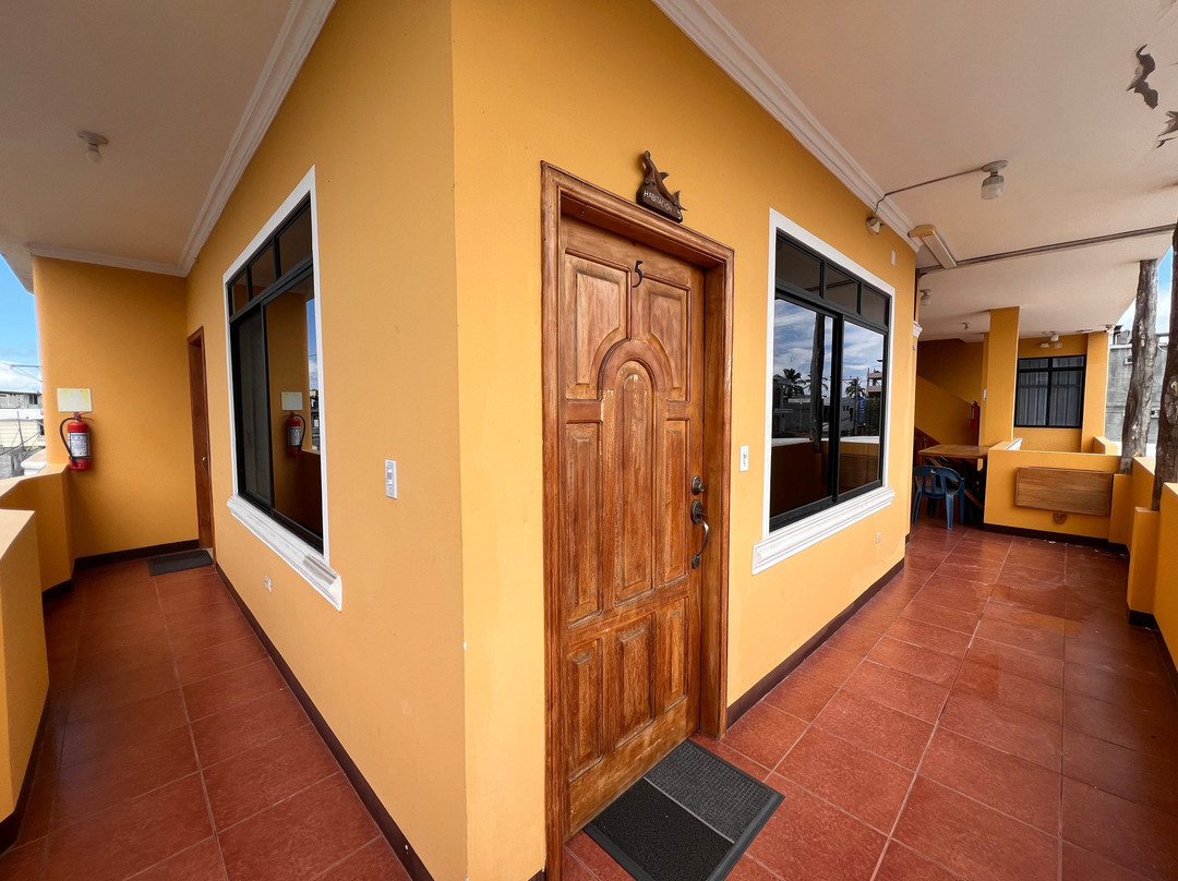 瀑布之家旅馆主图