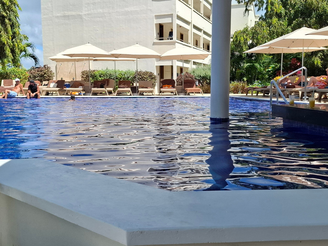 Diamond Club Pool Bar景点图片