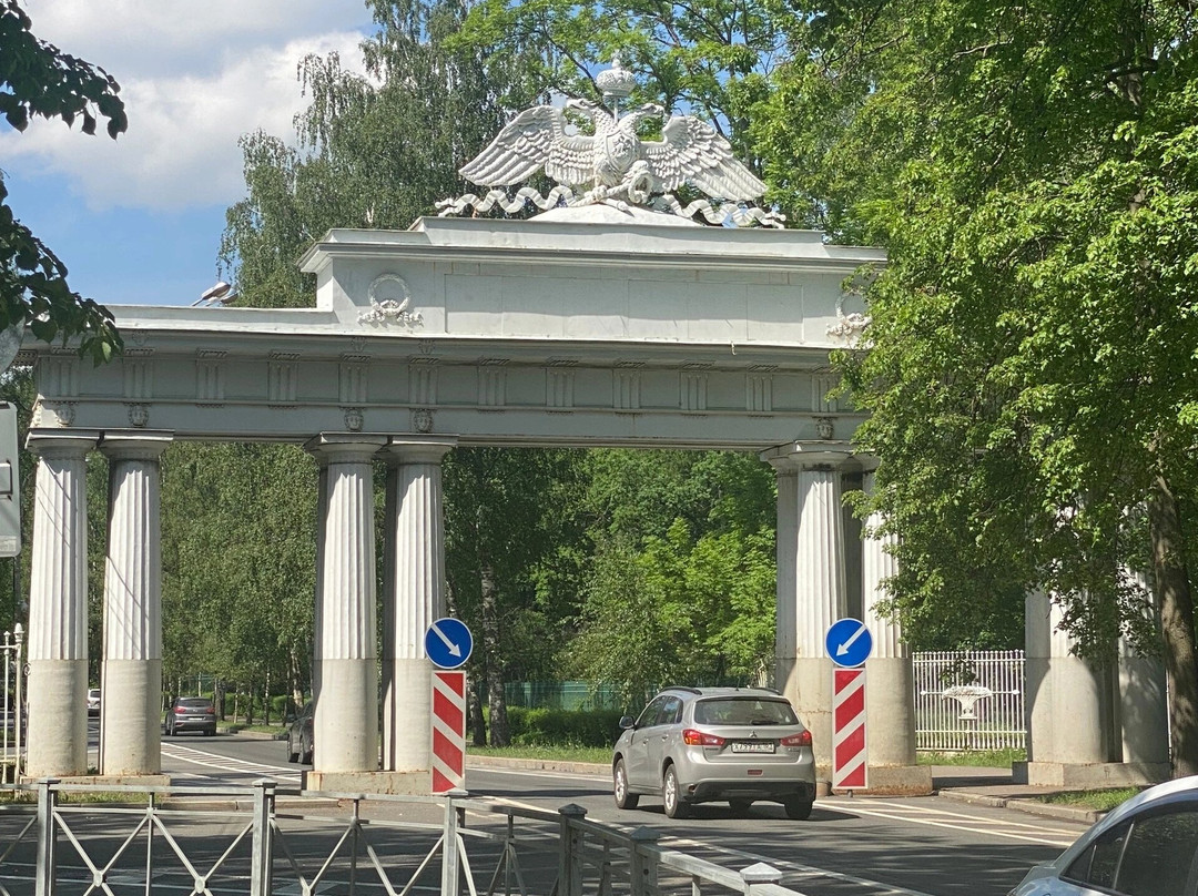 Nikolayevskiye Gates景点图片
